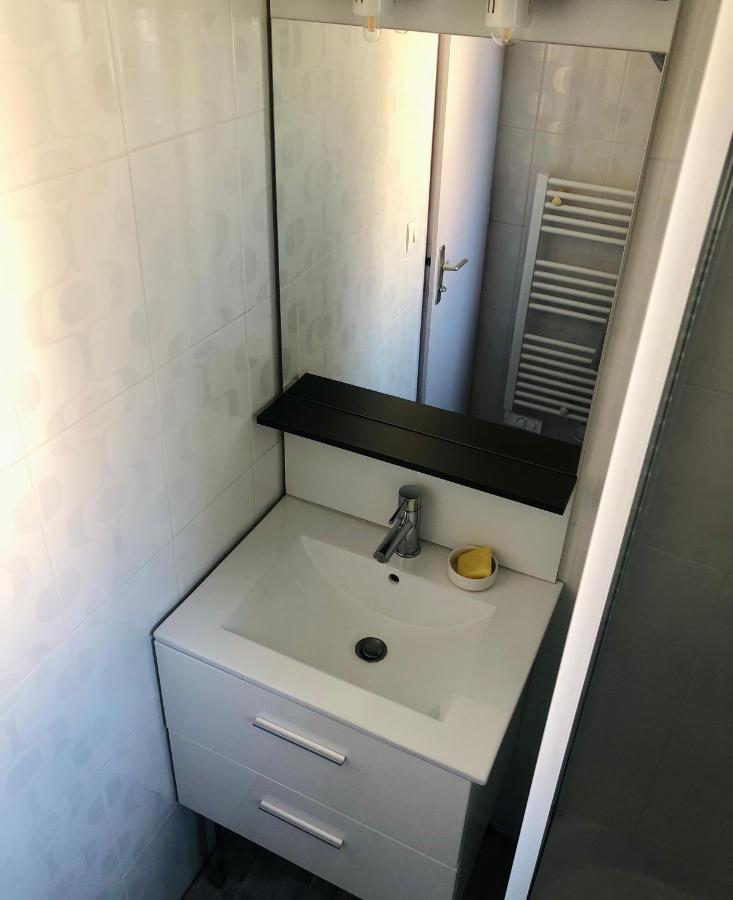 Appartement Duplex Lumineux Idealement Situe Арес Экстерьер фото