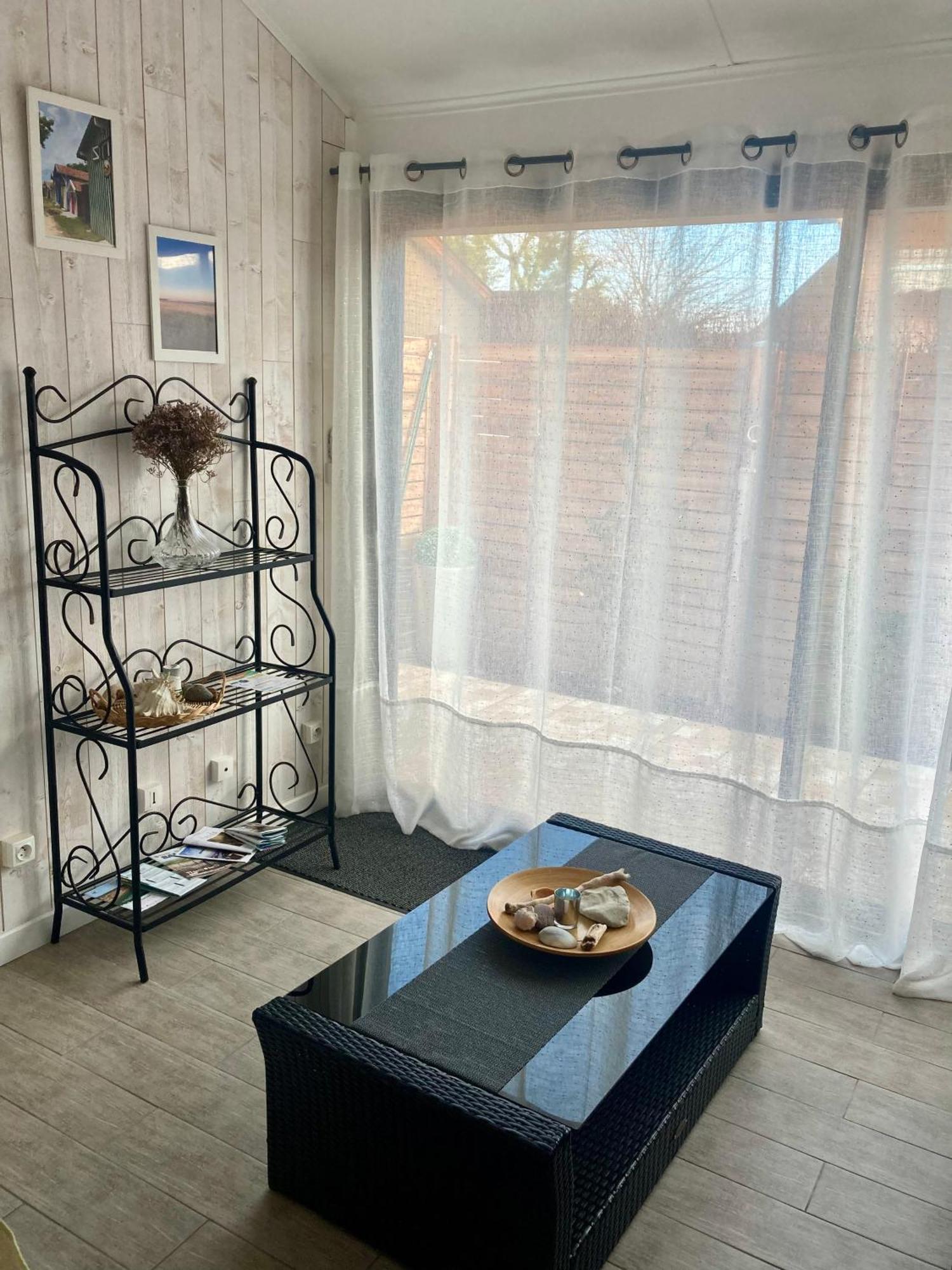 Appartement Duplex Lumineux Idealement Situe Арес Экстерьер фото