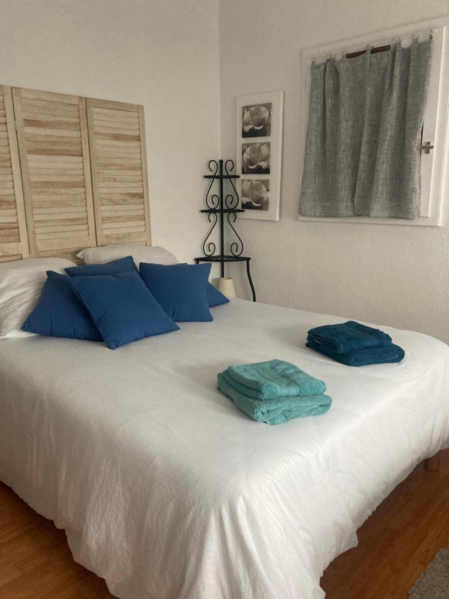 Appartement Duplex Lumineux Idealement Situe Арес Экстерьер фото